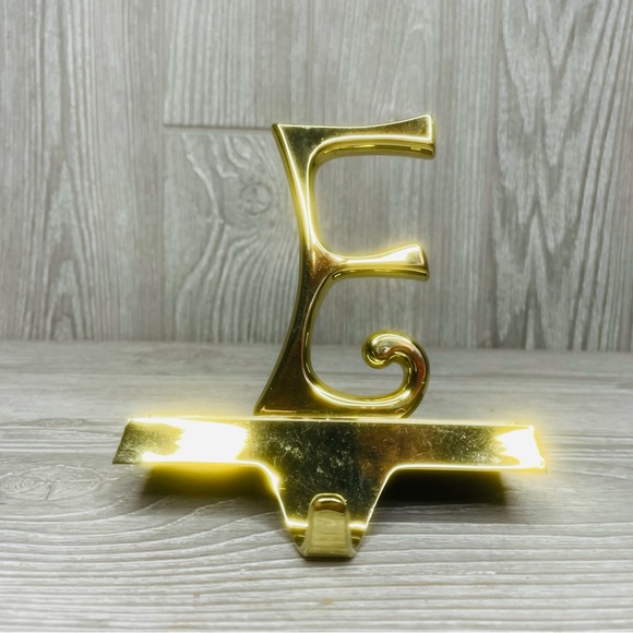 Pottery barn gold tone heavy shelf stocking hook Christmas decorations “ E “ - Picture 7 of 7